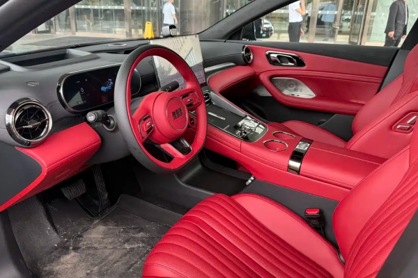 Электроседан Geely Galaxy TT: теперь и «заряженная» модификация Ultra Электроседан Geely Galaxy TT: теперь и «заряженная» модификация Ultra
