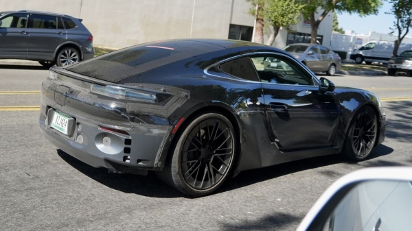 Новые Porsche 718 (Boxster и Cayman): наперекор судьбе Новые Porsche 718 (Boxster и Cayman): наперекор судьбе