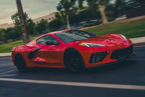 Chevrolet Corvette c новым мотором V8: доступная скорость Chevrolet Corvette c новым мотором V8: доступная скорость