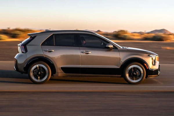 Обновленный кроссовер Kia Niro лишился электрической модификации Обновленный кроссовер Kia Niro лишился электрической модификации