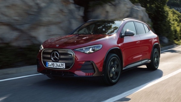 Новый кроссовер Mercedes-Benz GLA полностью рассекречен Новый кроссовер Mercedes-Benz GLA полностью рассекречен