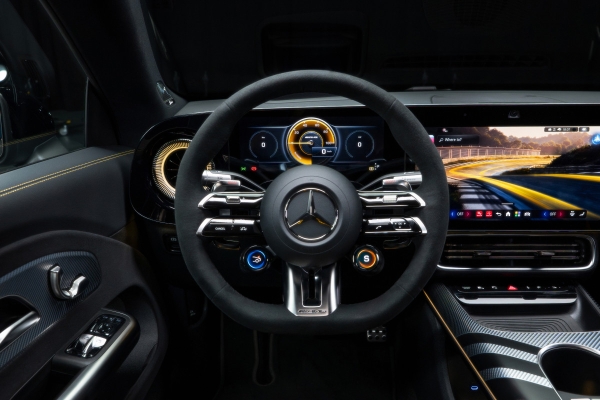 Mercedes-Benz CLA получил трехмоторную электроверсию от AMG Mercedes-Benz CLA получил трехмоторную электроверсию от AMG