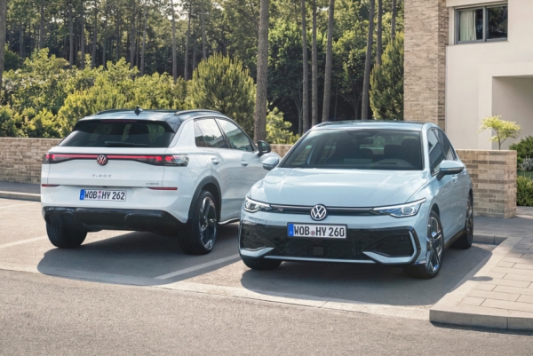 Volkswagen Golf и T-Roc получили новые гибридные установки