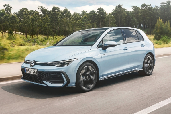 Volkswagen Golf и T-Roc получили новые гибридные установки