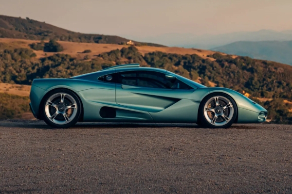 GMSV S1 от Гордона Мюррея: очередное посвящение суперкару McLaren F1 GMSV S1 от Гордона Мюррея: очередное посвящение суперкару McLaren F1