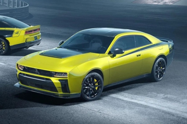 Dodge Charger Super Bee: новая бензиновая топ-версия Dodge Charger Super Bee: новая бензиновая топ-версия