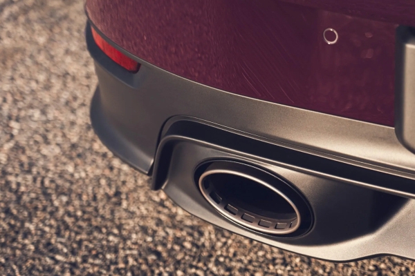 На Porsche 911 Carrera S вернулась «механика», но не для всех рынков На Porsche 911 Carrera S вернулась «механика», но не для всех рынков
