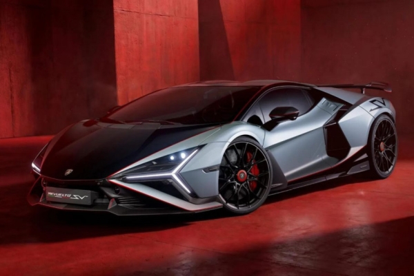 Lamborghini Revuelto SV стал самой мощной и быстрой моделью марки Lamborghini Revuelto SV стал самой мощной и быстрой моделью марки
