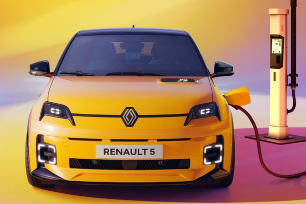 Обновленный Renault 5 E-Tech electric станет мощнее в базовой версии Обновленный Renault 5 E-Tech electric станет мощнее в базовой версии