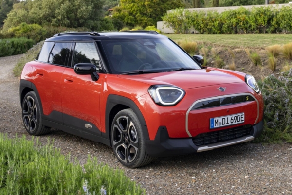 Будущие Mini и BMW первой серии перейдут на задний привод Будущие Mini и BMW первой серии перейдут на задний привод