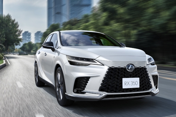 Обновленный Lexus RX: скромные изменения дизайна и другие настройки шасси Обновленный Lexus RX: скромные изменения дизайна и другие настройки шасси