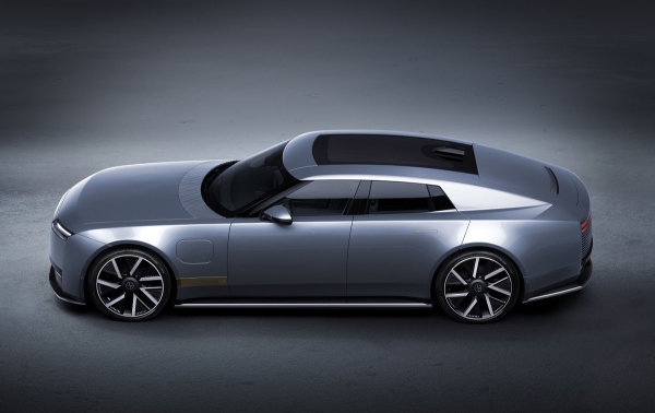 Представлен Jaguar Type 01: буйный модернизм и 1360 сил