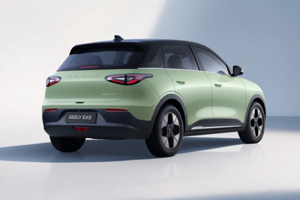 Geely EX2 будут продавать в России официально Geely EX2 будут продавать в России официально