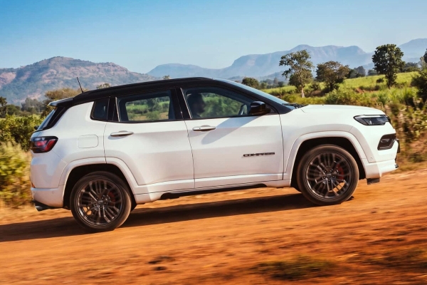 Jeep Compass предыдущего поколения остается в строю: модернизация в Бразилии Jeep Compass предыдущего поколения остается в строю: модернизация в Бразилии