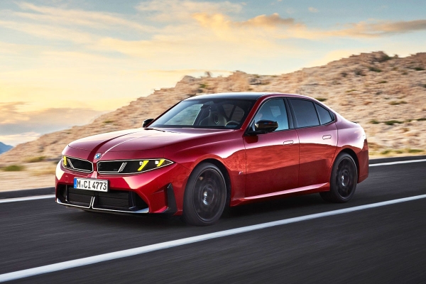 «Трешка» BMW восьмого поколения: 6 цилиндров в строю! «Трешка» BMW восьмого поколения: 6 цилиндров в строю!