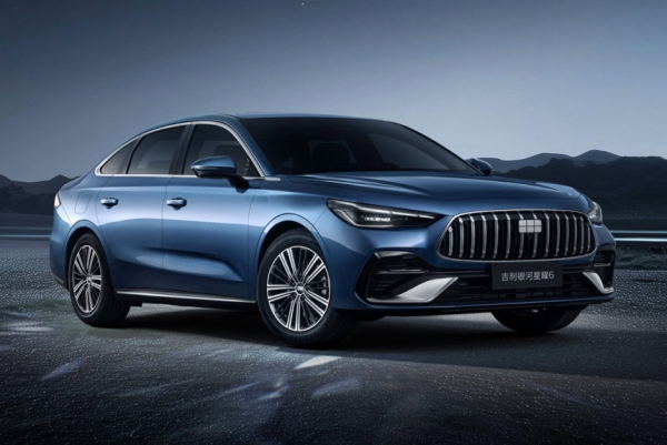 Седаны Geely Galaxy Starshine 6 и Emgrand: салон и подробности