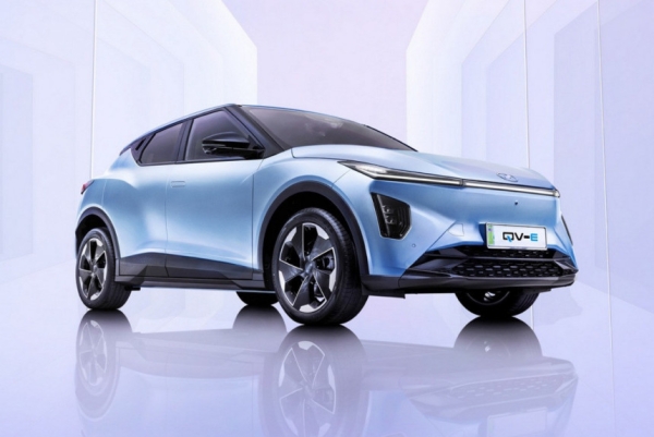 Хэтчбек Perodua QV-E: первый национальный электромобиль Малайзии 