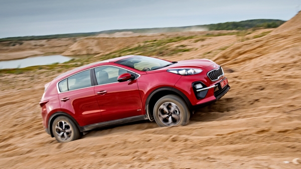 Сравниваем Haval F7, Kia Sportage, Geely Atlas и&nbsp;Renault Arkana