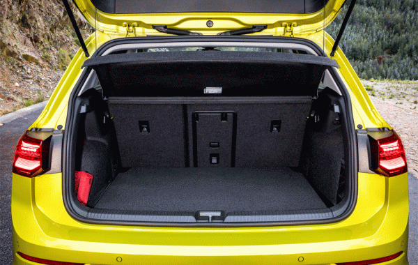 Утыкаемся в&nbsp;техноглянец хэтчбека Volkswagen Golf VIII