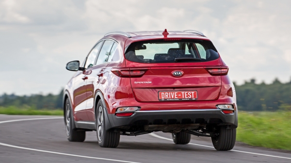 Сравниваем Haval F7, Kia Sportage, Geely Atlas и&nbsp;Renault Arkana