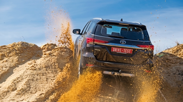 Прыгаем из бензинового рамника Toyota Fortuner в дизельный Прыгаем из бензинового рамника Toyota Fortuner в дизельный