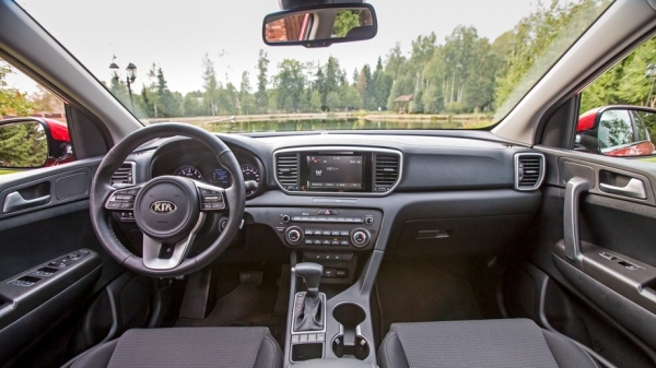 Сравниваем Haval F7, Kia Sportage, Geely Atlas и&nbsp;Renault Arkana