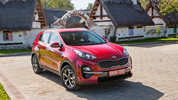 Сравниваем Haval F7, Kia Sportage, Geely Atlas и&nbsp;Renault Arkana
