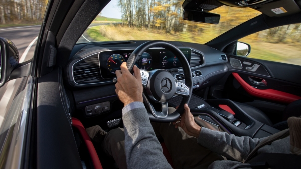 Просим BMW X6 M50d встретить Mercedes-Benz GLE 400 d Coupe Просим BMW X6 M50d встретить Mercedes-Benz GLE 400 d Coupe