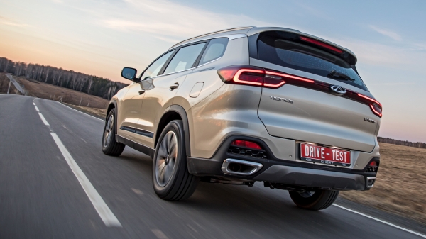 Делим на семерых Chery Tiggo 8 и бестселлер Skoda Kodiaq Делим на семерых Chery Tiggo 8 и бестселлер Skoda Kodiaq