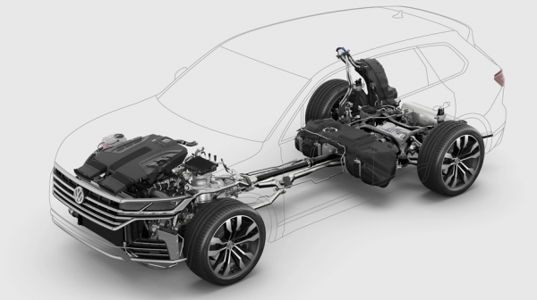 Знакомим дизельные Volkswagen Touareg и Land Rover Discovery Знакомим дизельные Volkswagen Touareg и Land Rover Discovery