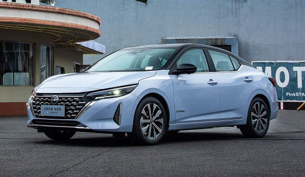 Седан Nissan Sylphy/Sentra готовится к масштабному обновлению Седан Nissan Sylphy/Sentra готовится к масштабному обновлению