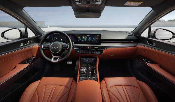 Обновленный седан Kia К5 представлен в Корее Обновленный седан Kia К5 представлен в Корее