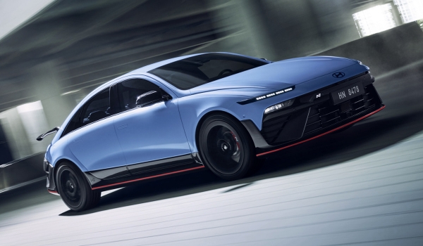 Показан драйверский Hyundai Ioniq 6 N со спецэффектами Показан драйверский Hyundai Ioniq 6 N со спецэффектами