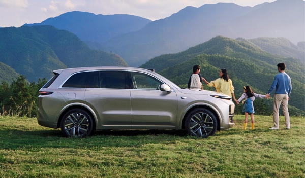 Дайджест дня: пикап Brabus, ретрофургон Citroen и другие события индустрии Дайджест дня: пикап Brabus, ретрофургон Citroen и другие события индустрии