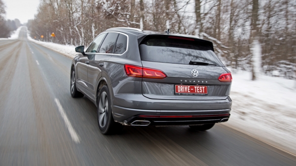 Знакомим дизельные Volkswagen Touareg и Land Rover Discovery Знакомим дизельные Volkswagen Touareg и Land Rover Discovery