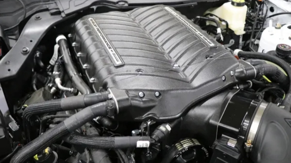 Представлен экстремальный трековый суперкар Shelby GT350/TA Представлен экстремальный трековый суперкар Shelby GT350/TA