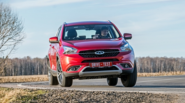 Фиксируем разницу «китайцев» Changan CS55 и&nbsp;Chery Tiggo 7
