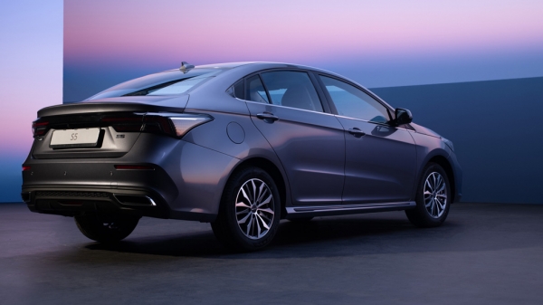 В РФ дебютировал новый седан OMODA S5: раскрыты комплектации