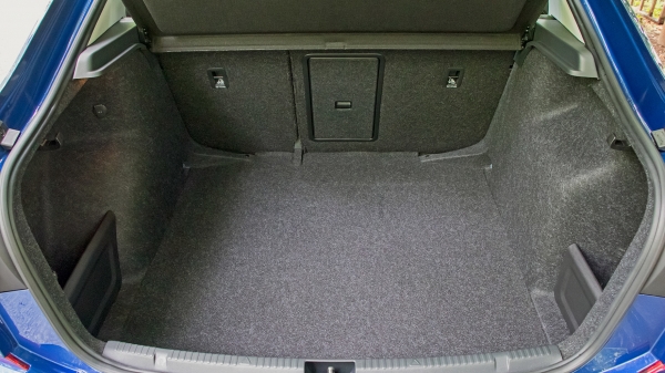 Устраиваем блиц новому лифтбеку Volkswagen Polo Устраиваем блиц новому лифтбеку Volkswagen Polo