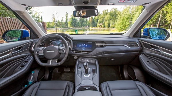 Сравниваем Haval F7, Kia Sportage, Geely Atlas и&nbsp;Renault Arkana