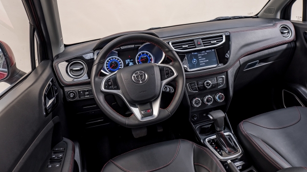 Сводим псевдокроссоверы Lada Xray Cross и Brilliance V3 Сводим псевдокроссоверы Lada Xray Cross и Brilliance V3