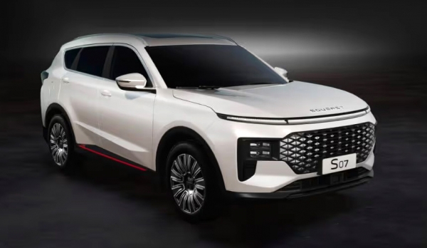 На российский рынок выходит бренд Soueast На российский рынок выходит бренд Soueast