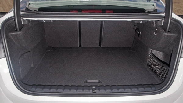 Тянем передними колёсами седан BMW 218i Gran Coupe