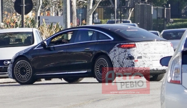 Электромобиль Mercedes-Benz EQS будет еще раз модернизирован 