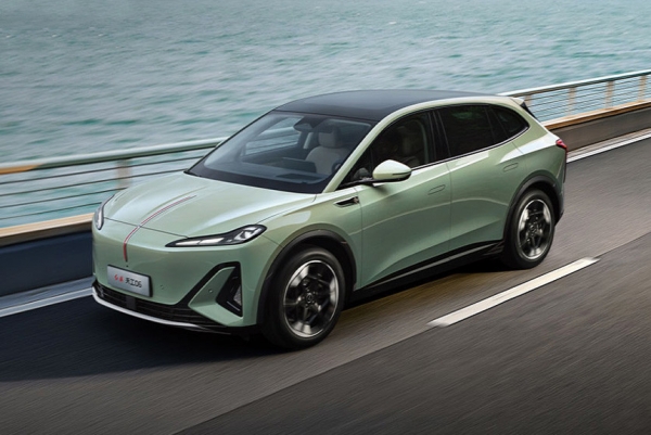 Представлен электрический кроссовер Hongqi Tiangong 06