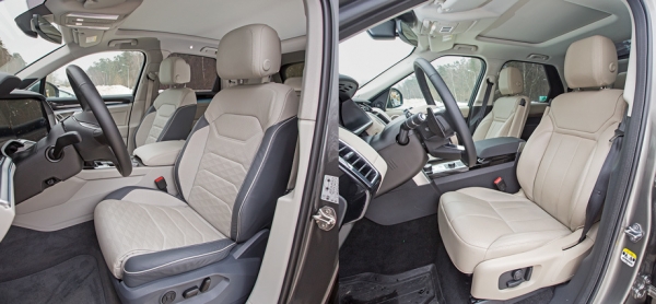 Знакомим дизельные Volkswagen Touareg и Land Rover Discovery Знакомим дизельные Volkswagen Touareg и Land Rover Discovery