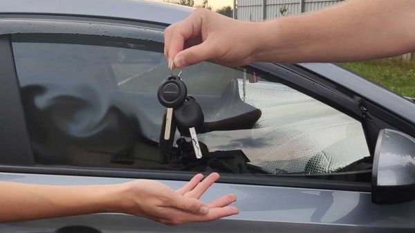 Россиянам назвали способ безопасно купить авто с пробегом из-за рубежа Россиянам назвали способ безопасно купить авто с пробегом из-за рубежа