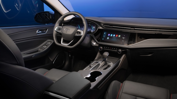 В РФ дебютировал новый седан OMODA S5: раскрыты комплектации