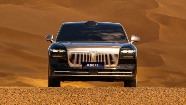 Седан Voyah Passion L: новая гибридная топ-версия Седан Voyah Passion L: новая гибридная топ-версия