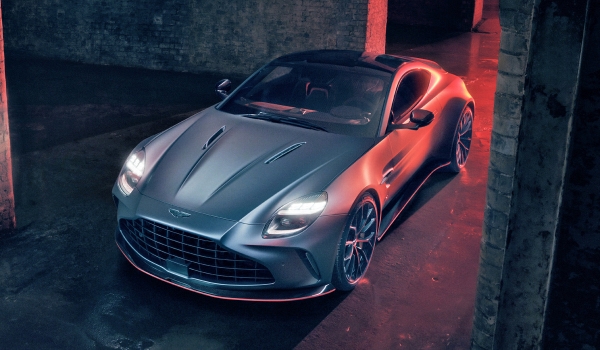 Суперкар Aston Martin Vantage S: новая топ-версия